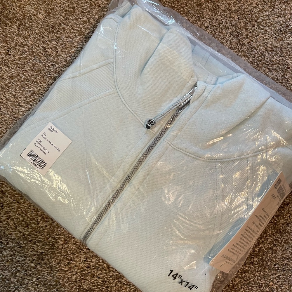 BNWT Lululemon Oversized Full Zip Scuba Hoodie in Sheer Blue Size M/L